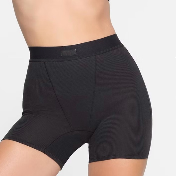 SKIMS Cotton Rib Boxer - Picture 2 of 10